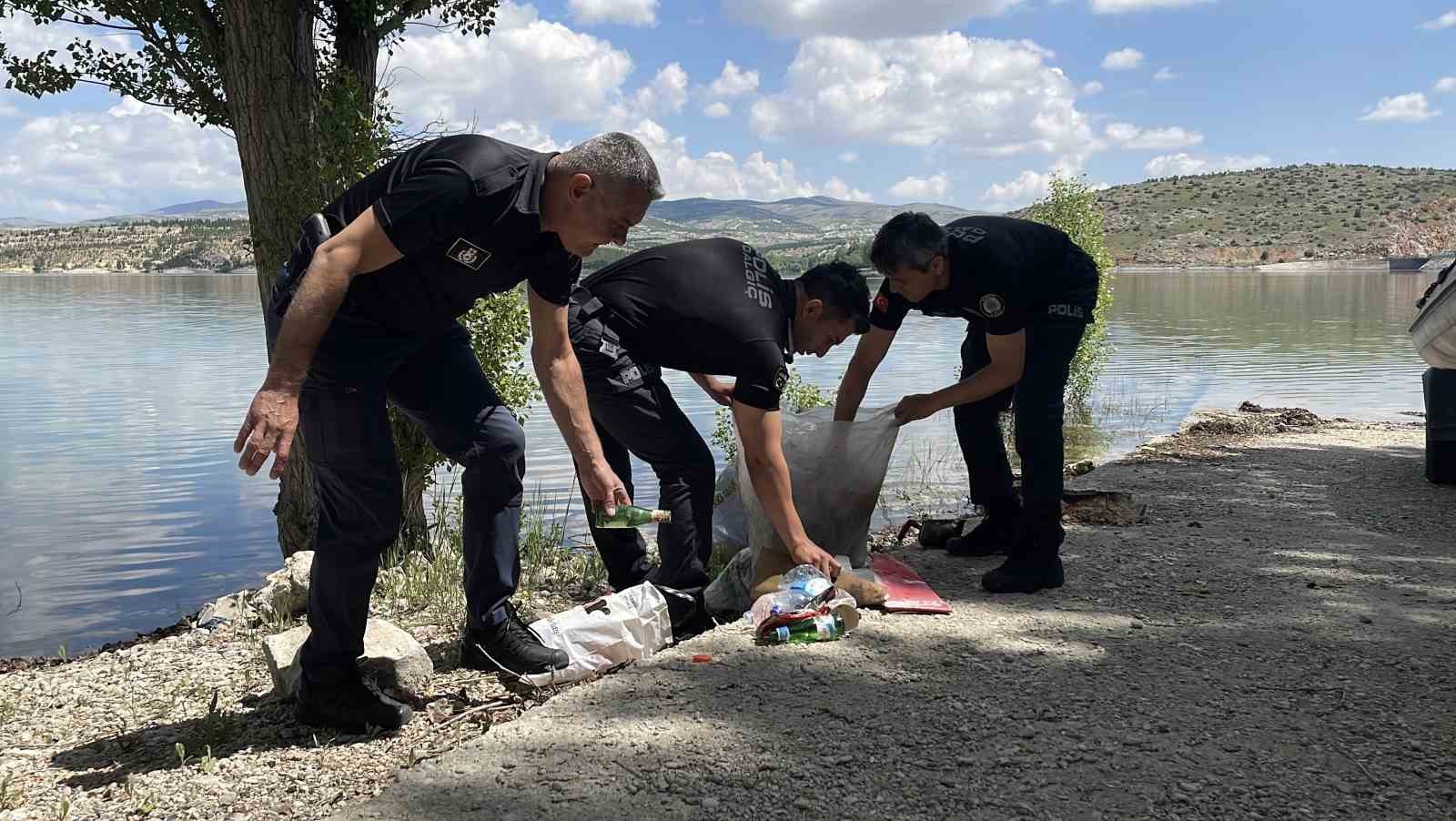 dalgic polislerden cevreye ornek davranis 1 yyCZEfeB