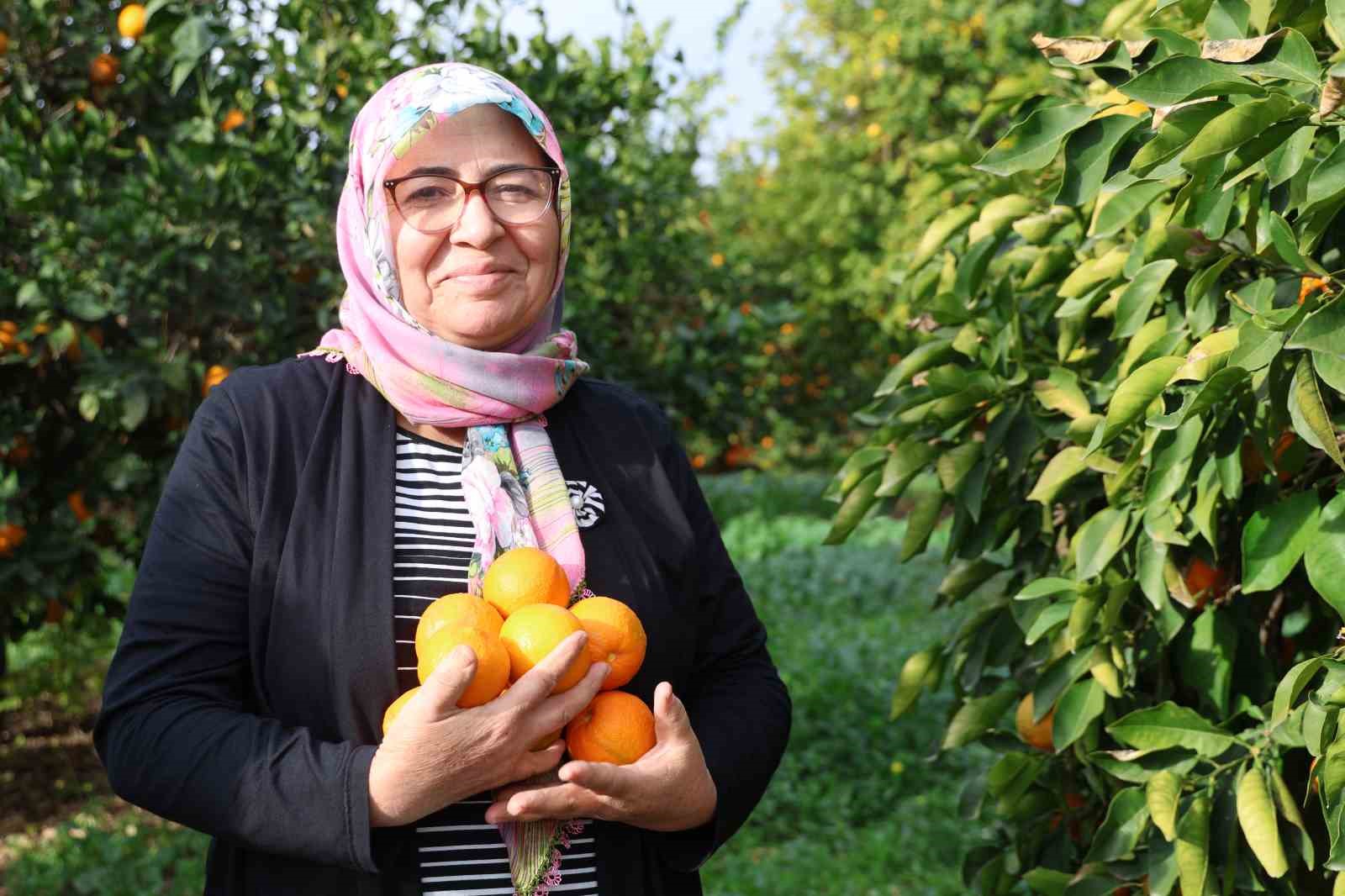 dalinda 5 tl olan turunc kadinlarin elinde kara kazanda deger kazandi 7 j1T1VfBu