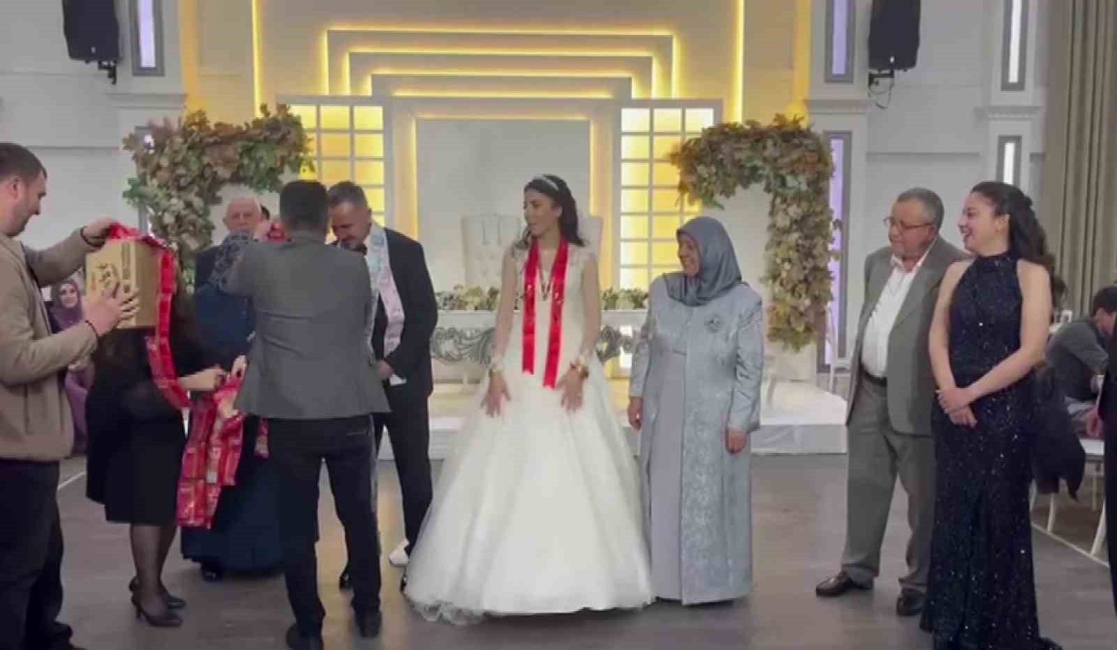 damada taki yerine cubuk kraker taktilar 1 KvLHqdBh