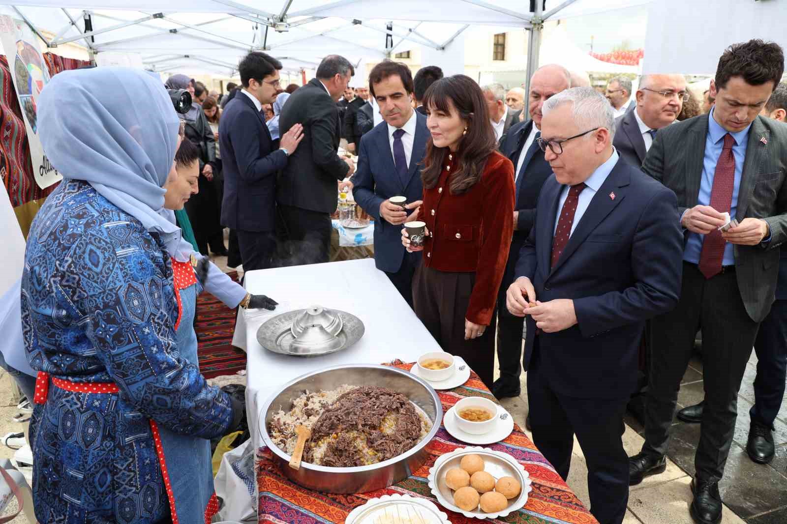 damak catlatan sivas lezzetleri gorucuye cikti 1 ylD1dYUH