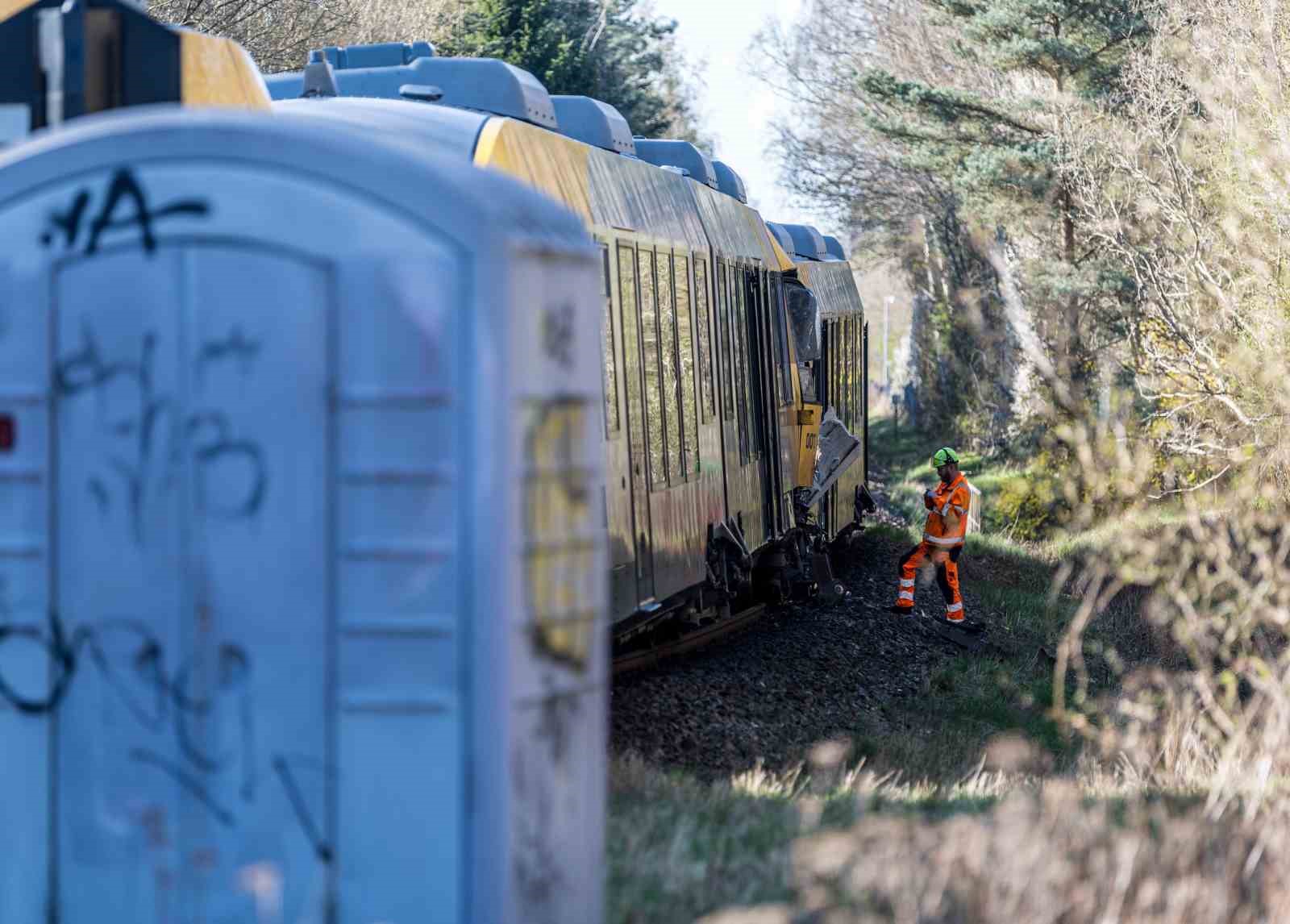 danimarkada iki tren carpisti 4u agir 17 yarali 6 98vzfi4n