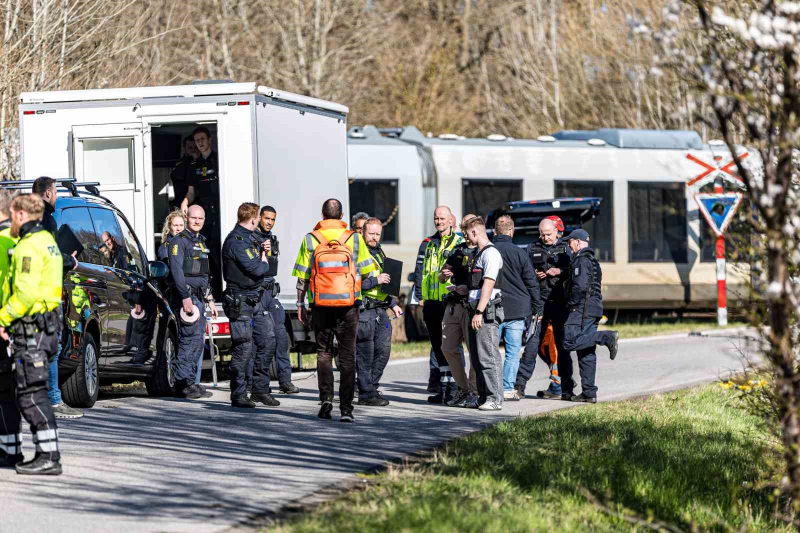 danimarkada iki tren carpisti 4u agir 17 yarali 8 vnUM1tsV