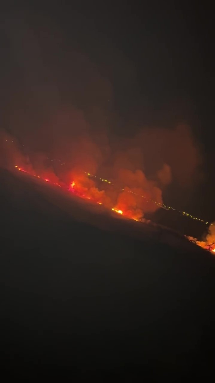 dava nedeniyle kapatilan yoldan gecemeyen itfaiye yangina ulasmakta gucluk cekti 3 HjBUQNgN