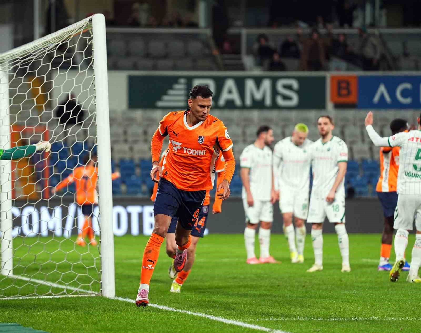 davie selke son 6 haftada 6 golunu kaydetti 0 8ck5wcZb