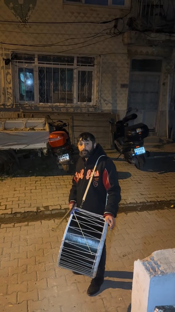 davulcunun bahsis pazarligi gulumsetti 3 j5dQGCBB