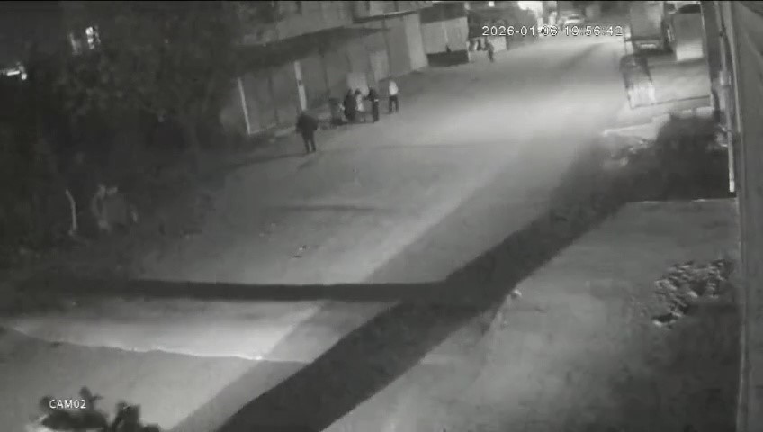 dayak yiyen yegenini kurtarmak isteyen kadin darp edildi 2 DYZcAURz