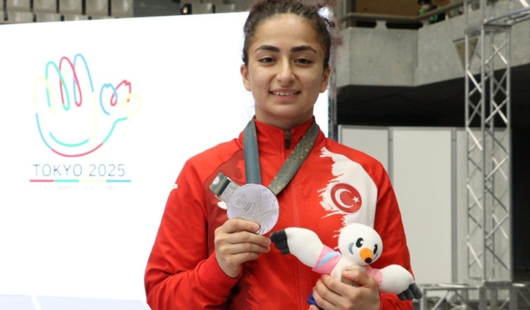 deaflympics-2025te-ilk-madalya-buse-tirastan-geldi-ulUU9QqW.jpg