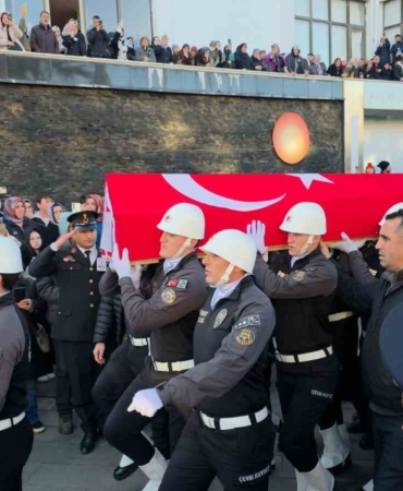 deas-operasyonunda-sehit-olan-polis-memuru-memleketinde-topraga-verildi-zEAcmjE1.jpg