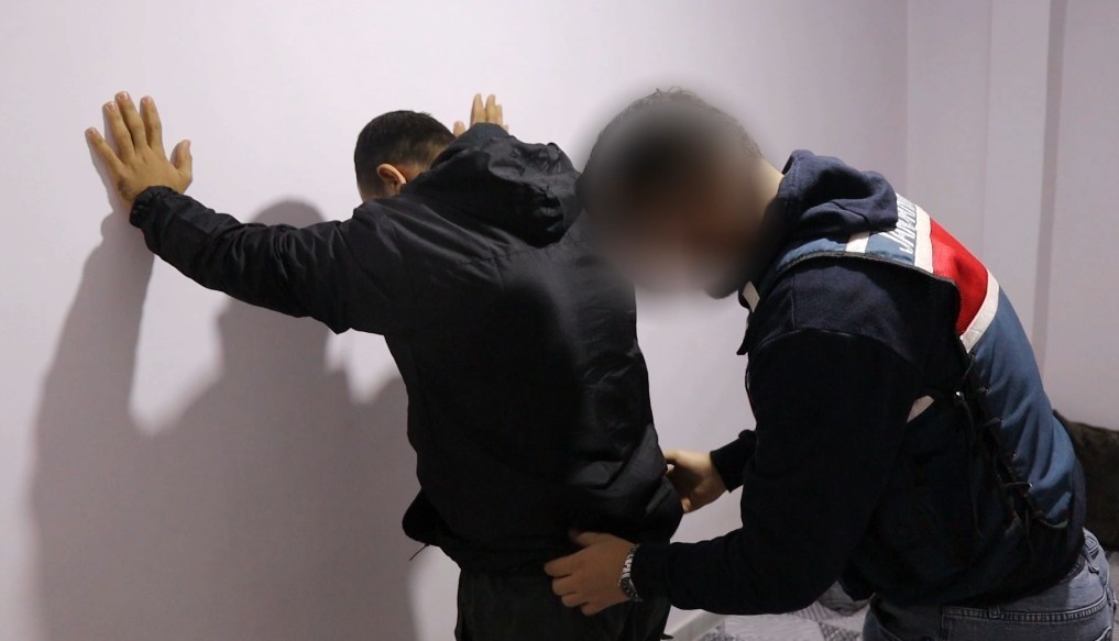deasin finans agina mit destekli operasyon 17 gozalti 9 tutuklama 2 DP9ZbOkj