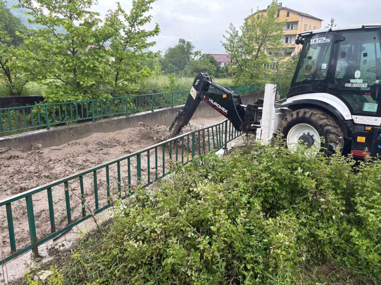 debisi artan dere tasti koy halki tedirgin oldu 0 nHPwOa1l