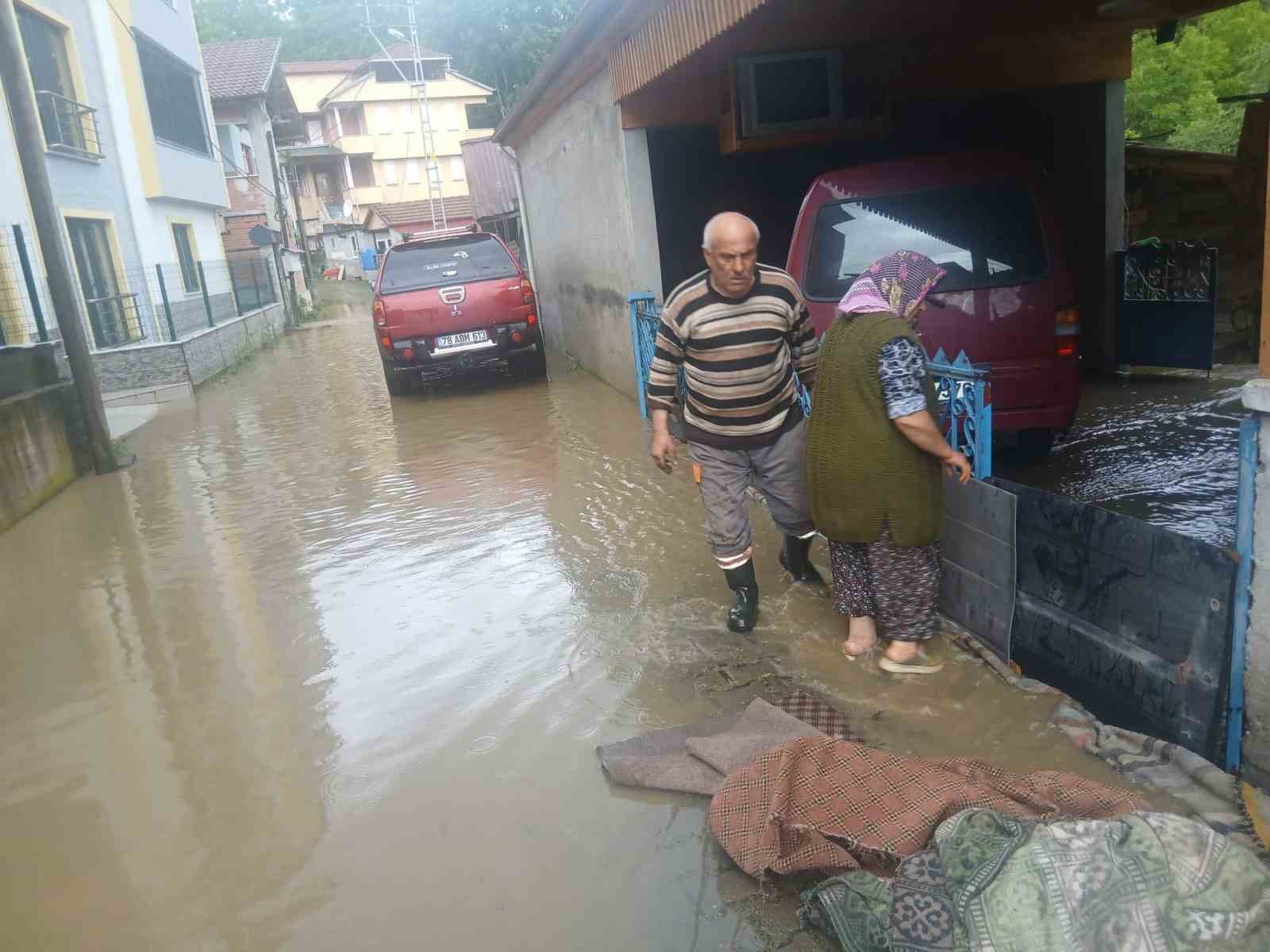 debisi artan dere tasti koy halki tedirgin oldu 1 XzV3gpqq
