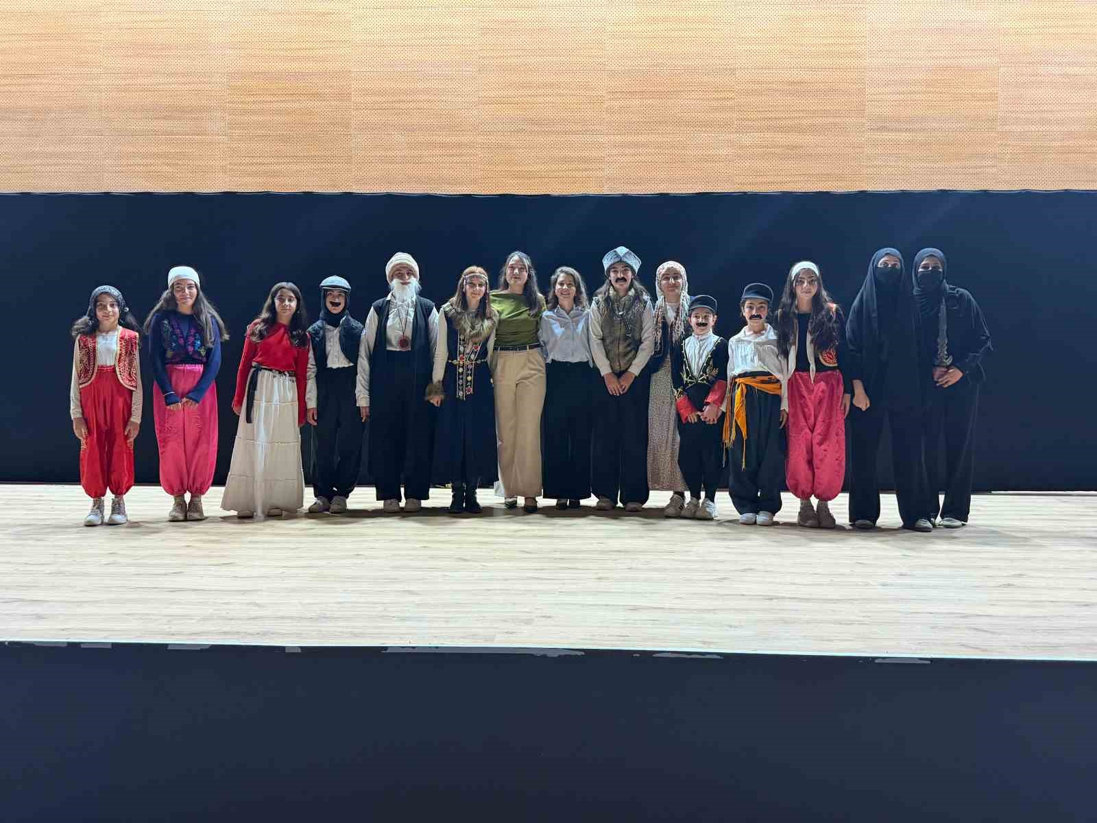 dede korkut hik yeleri muradiyede sahnelendi 3 ulc4POnH