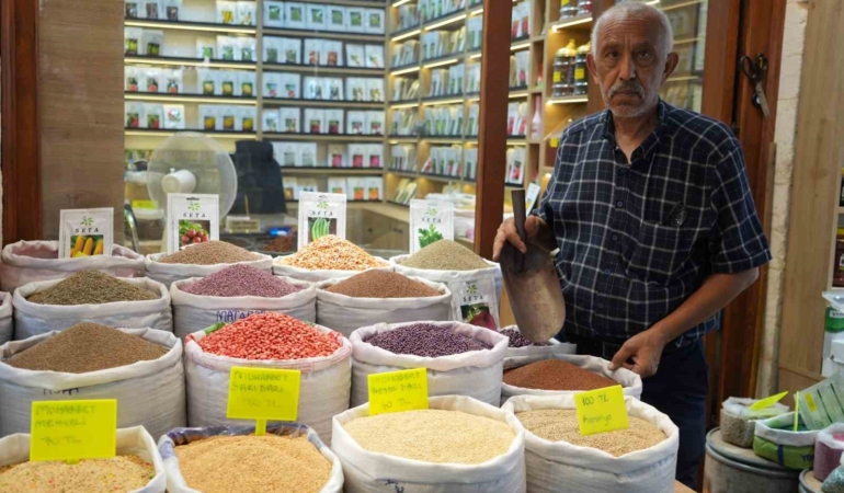 dede-meslegini-3-bin-donum-arazide-yasatiyor-fe16Cap1.jpg