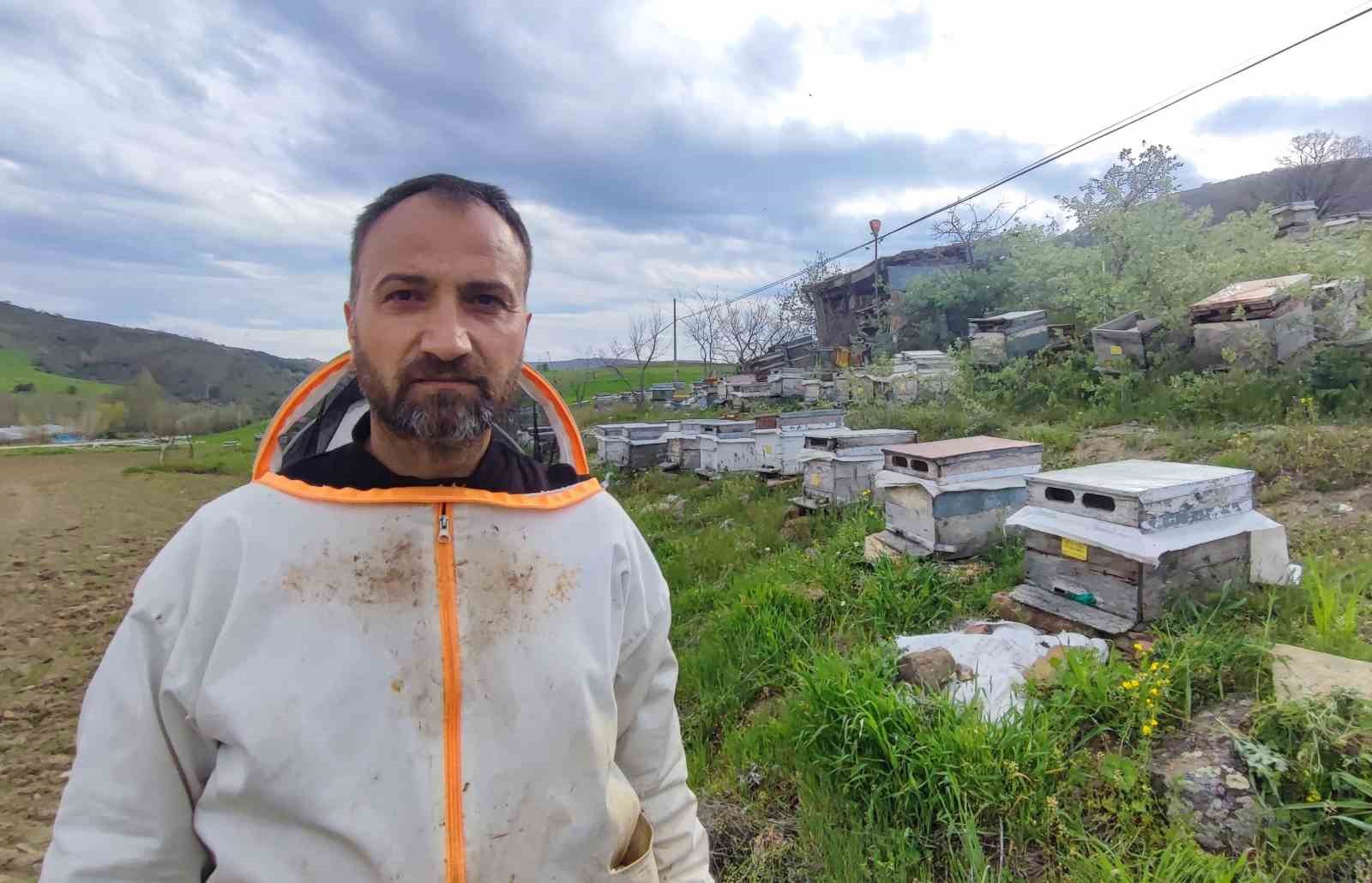 dedesinden ogrendigi meslegi koyunde surduruyor 5 cKlNdIc5