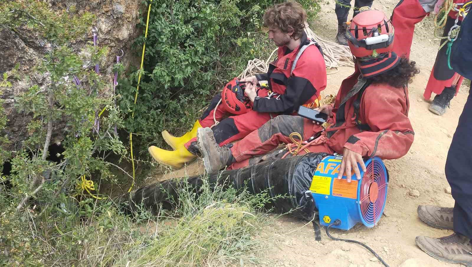 define arayan sahsin kayboldugu magarada arama calismalari suruyor 2 mXj8j1nL