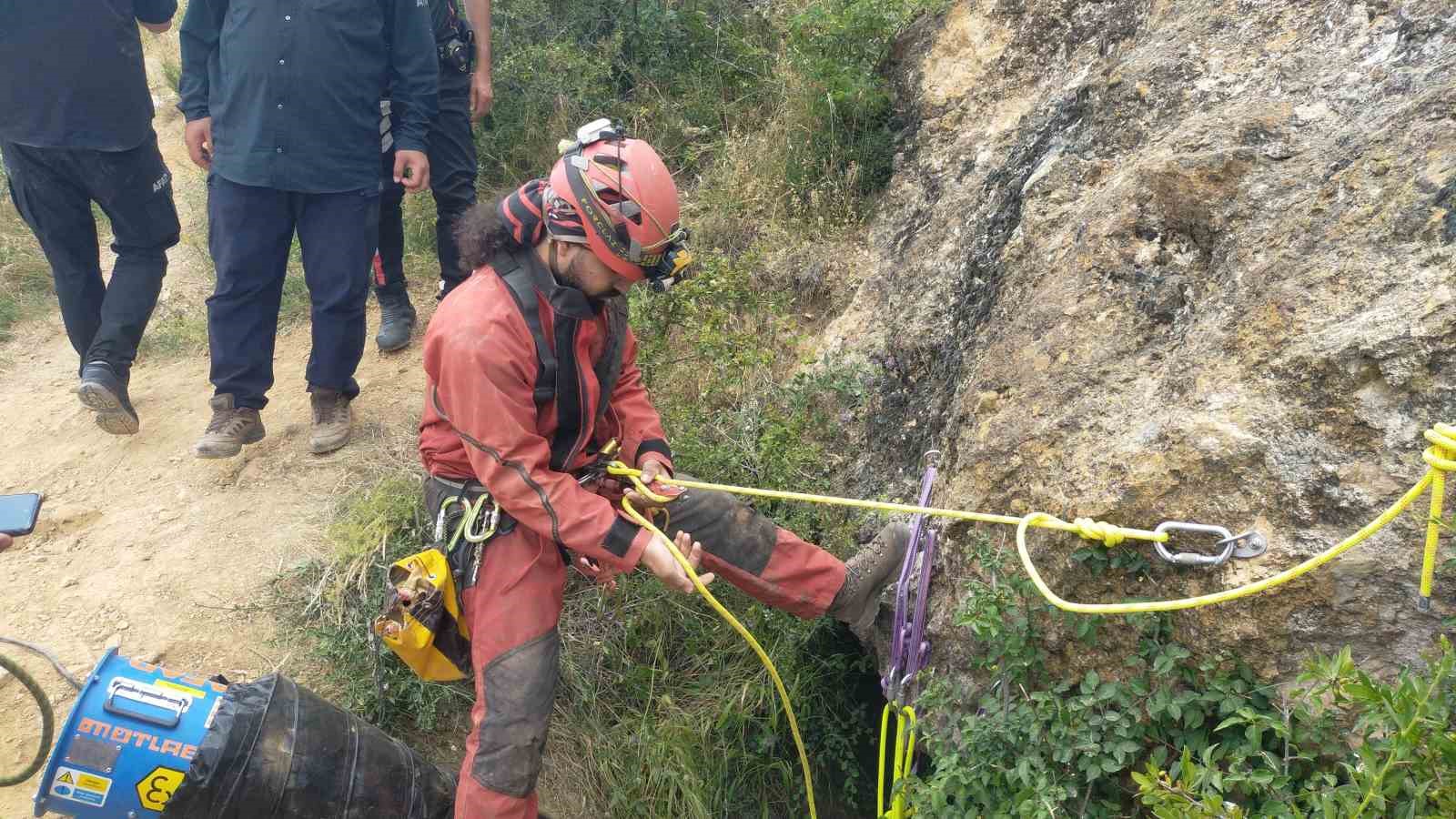 define arayan sahsin kayboldugu magarada arama calismalari suruyor 3