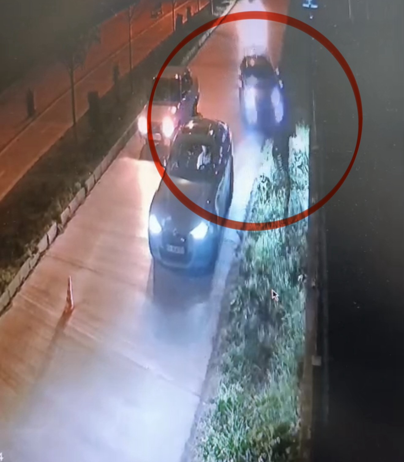 dehset sacan aracin polise carpma ani kameraya yansidi 1 BRD6e2iw