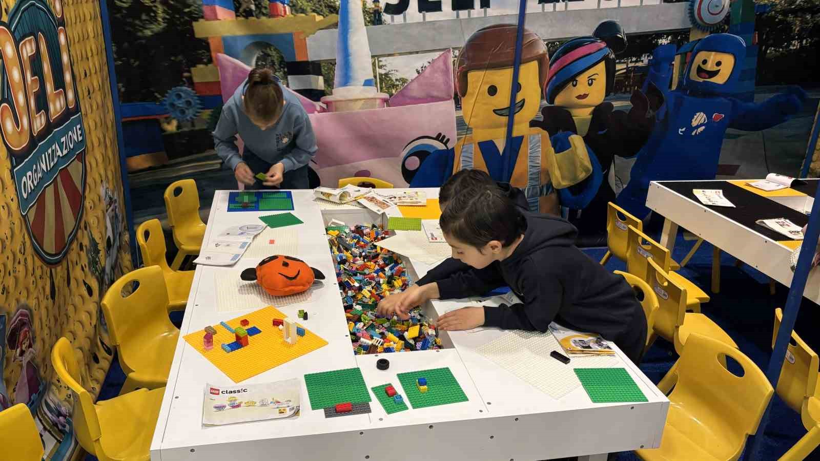 dekorida yeni vizyonunu canakkalede bin kisilik lansmanla tanitti 11 fj7Hc1At