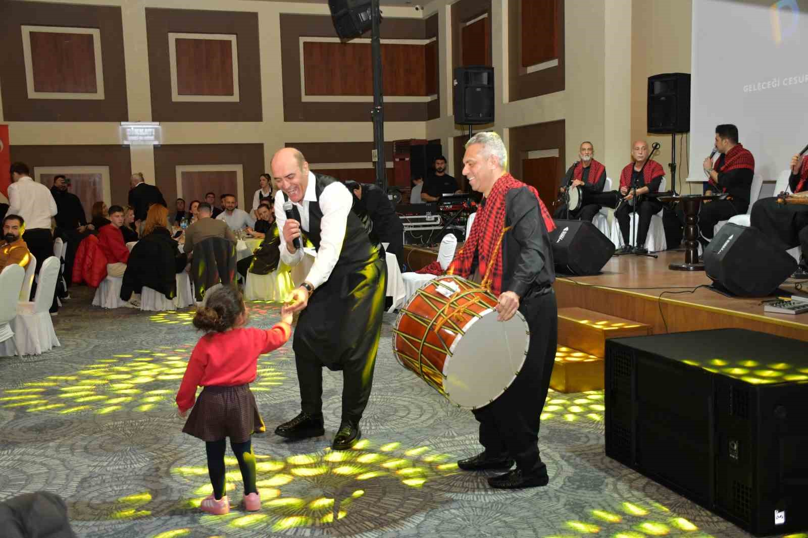dekorida yeni vizyonunu canakkalede bin kisilik lansmanla tanitti 4