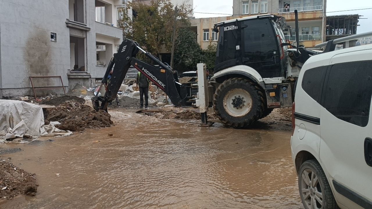 Delinen doğal gaz borusu ekipleri alarma geçirdi 6 delinen dogal gaz borusu ekipleri alarma gecirdi 2 hO5e51kN