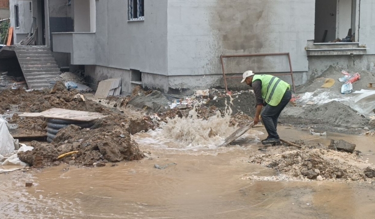 delinen-dogal-gaz-borusu-ekipleri-alarma-gecirdi-hZJOLl74.jpg
