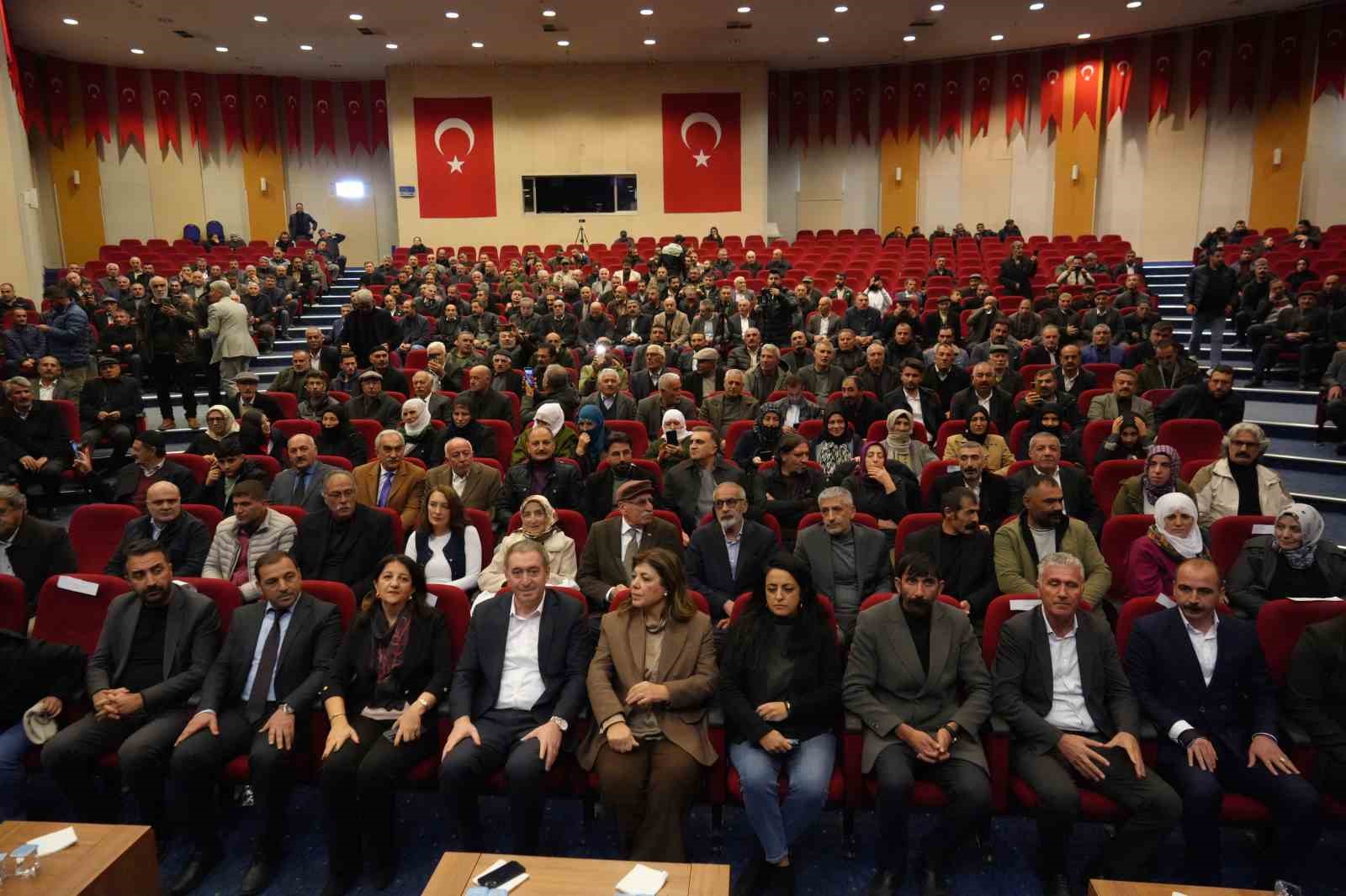 dem genel baskani bakirhan chpnin uye vermeme karari kurtleri yaralamistir 2 Nrd3BGd4