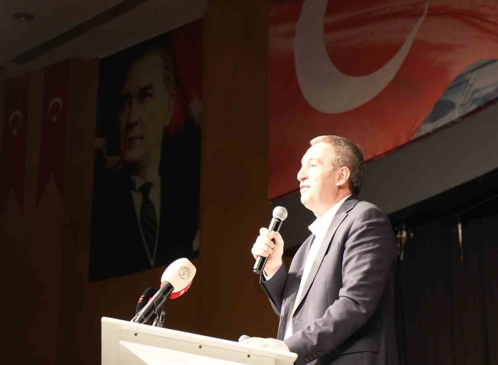 dem genel baskani bakirhan chpnin uye vermeme karari kurtleri yaralamistir 4 gb3PmgI5