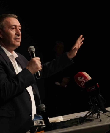 dem-genel-baskani-bakirhan-chpnin-uye-vermeme-karari-kurtleri-yaralamistir-VVe7IfFN.jpg