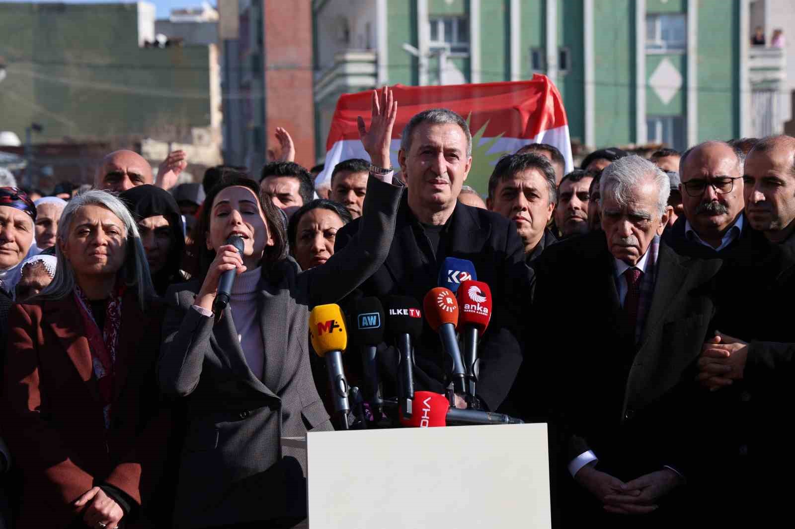 dem parti grup toplantisini nusaybinde yapti 0 EDb5ppmq