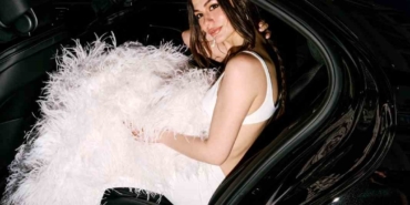 demet-ozdemir-cannes-kirmizi-halisinda-9cxu7ikE.jpg