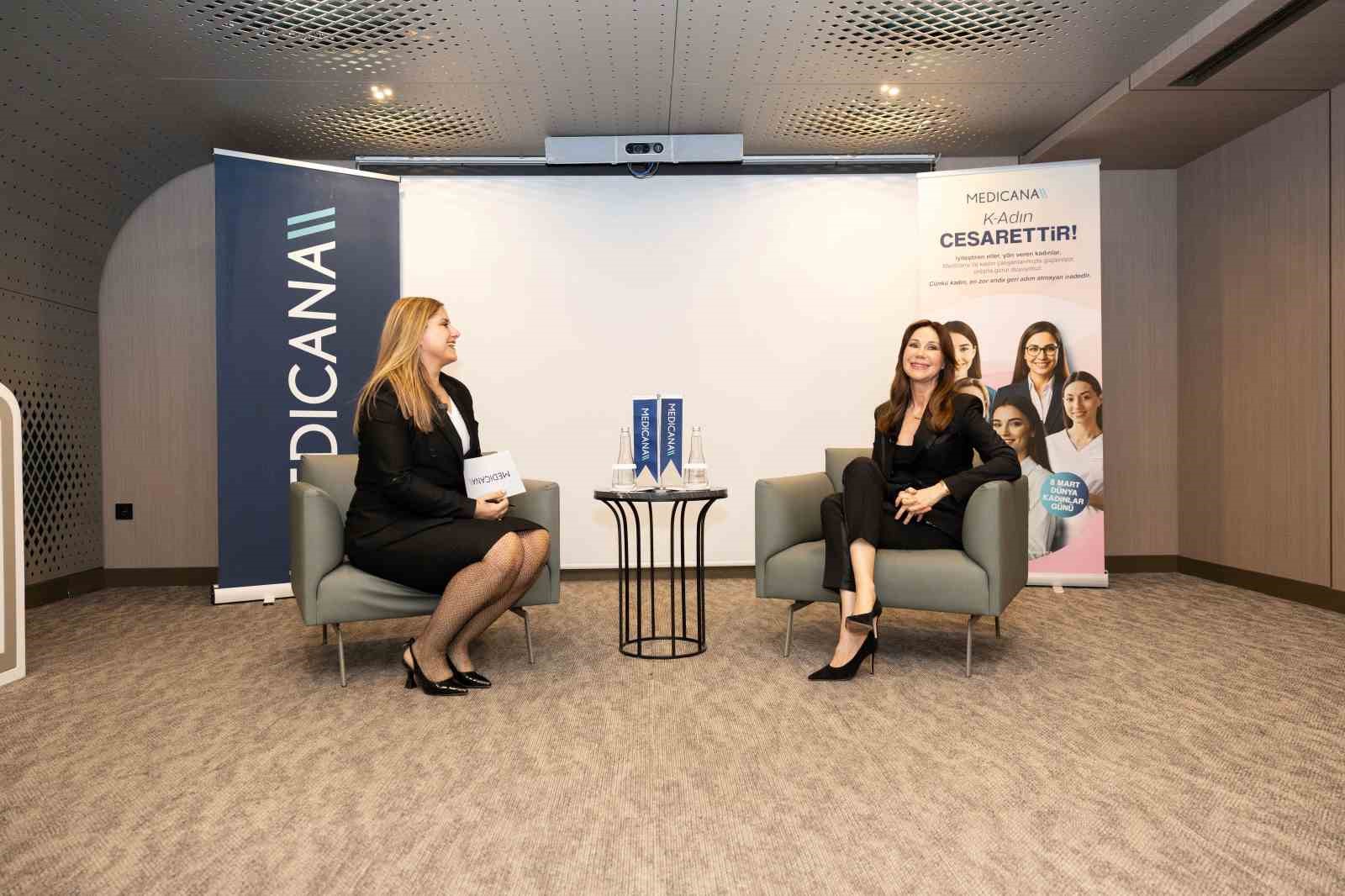 Demet Şener Dünya Kadınlar Günü etkinliğinde anne olmanın gücünü anlattı 4 demet sener dunya kadinlar gunu etkinliginde anne olmanin gucunu anlatti 0 hYWYTkW9