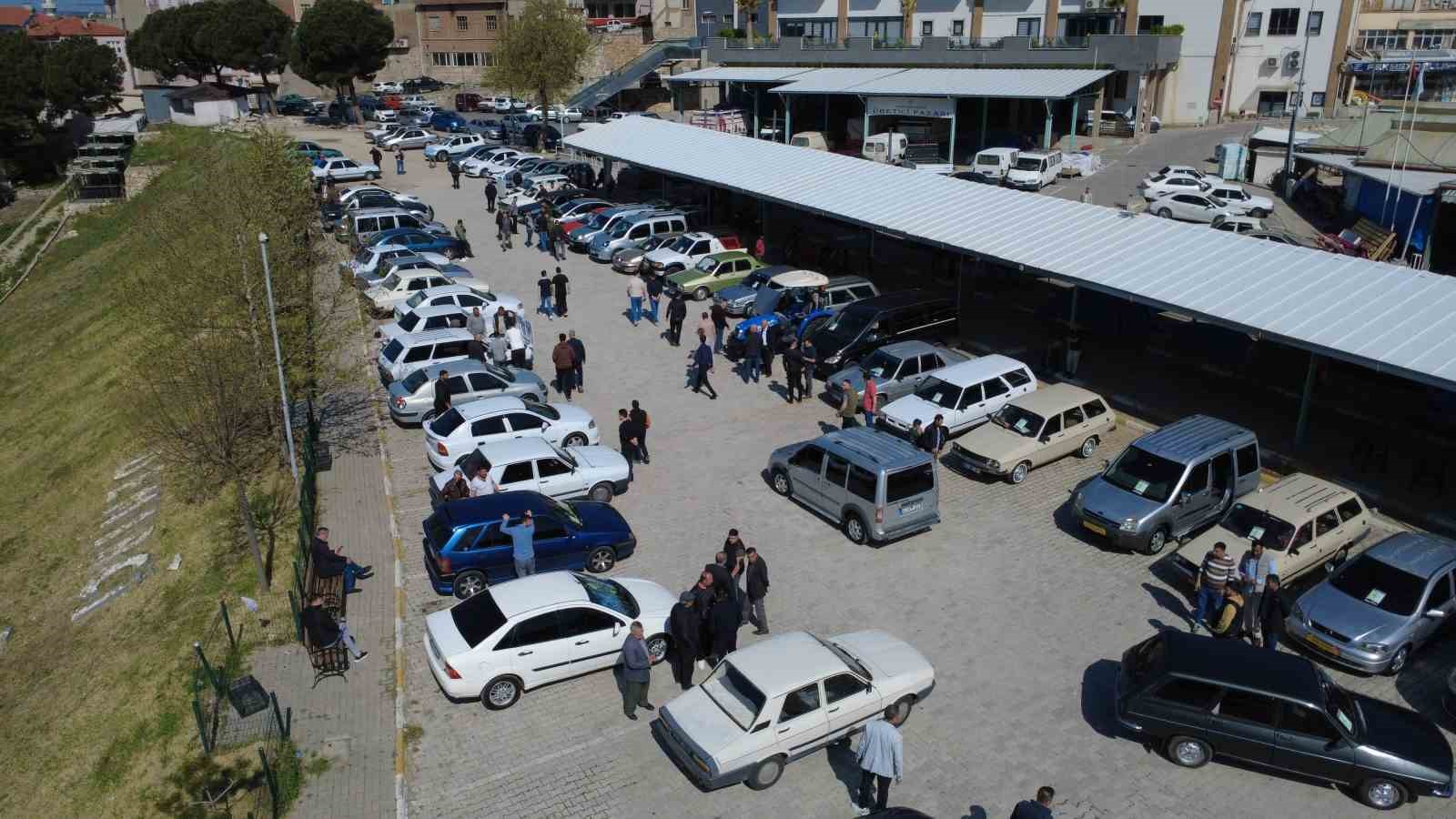 Demirci 2. El Oto Pazarı kapılarını açtı 4 demirci 2 el oto pazari kapilarini acti 0 Vi6nfgvZ
