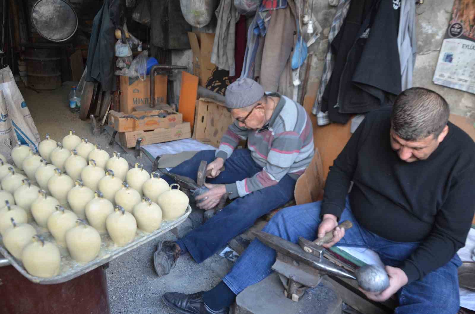 demircide asirlik cancilik meslegi 3 kusaktir yasatiliyor 3 faMHw1m7