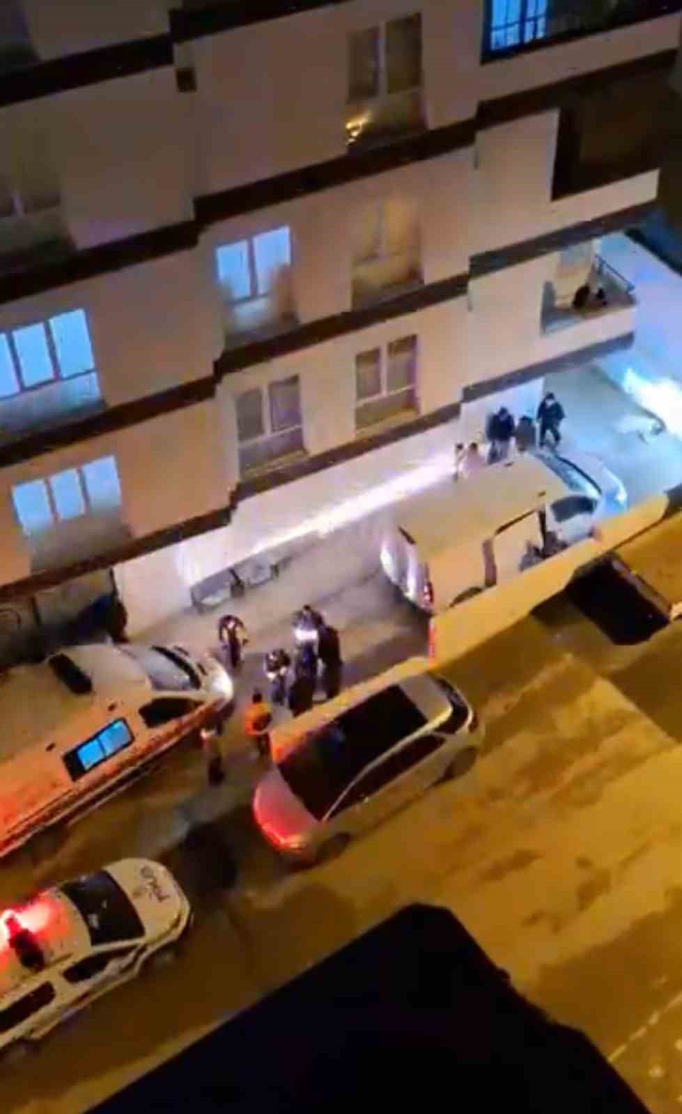 demirtasta basibos kopek dehseti 3 kisi yaralandi 3 jQYT3wFe