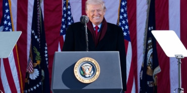 demokratlar-cinsel-istismar-suclusu-epsteinin-trumpa-iliskin-e-postalarini-yayimladi-SQlLy3Kh.jpg