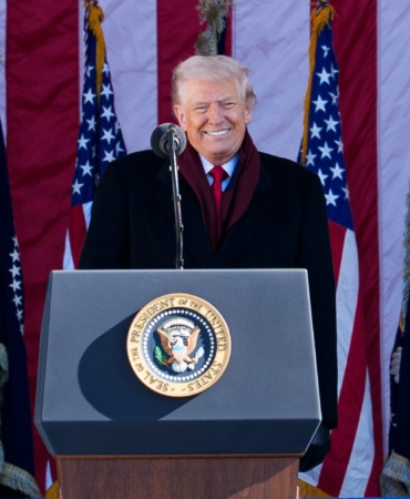 demokratlar-cinsel-istismar-suclusu-epsteinin-trumpa-iliskin-e-postalarini-yayimladi-SQlLy3Kh.jpg