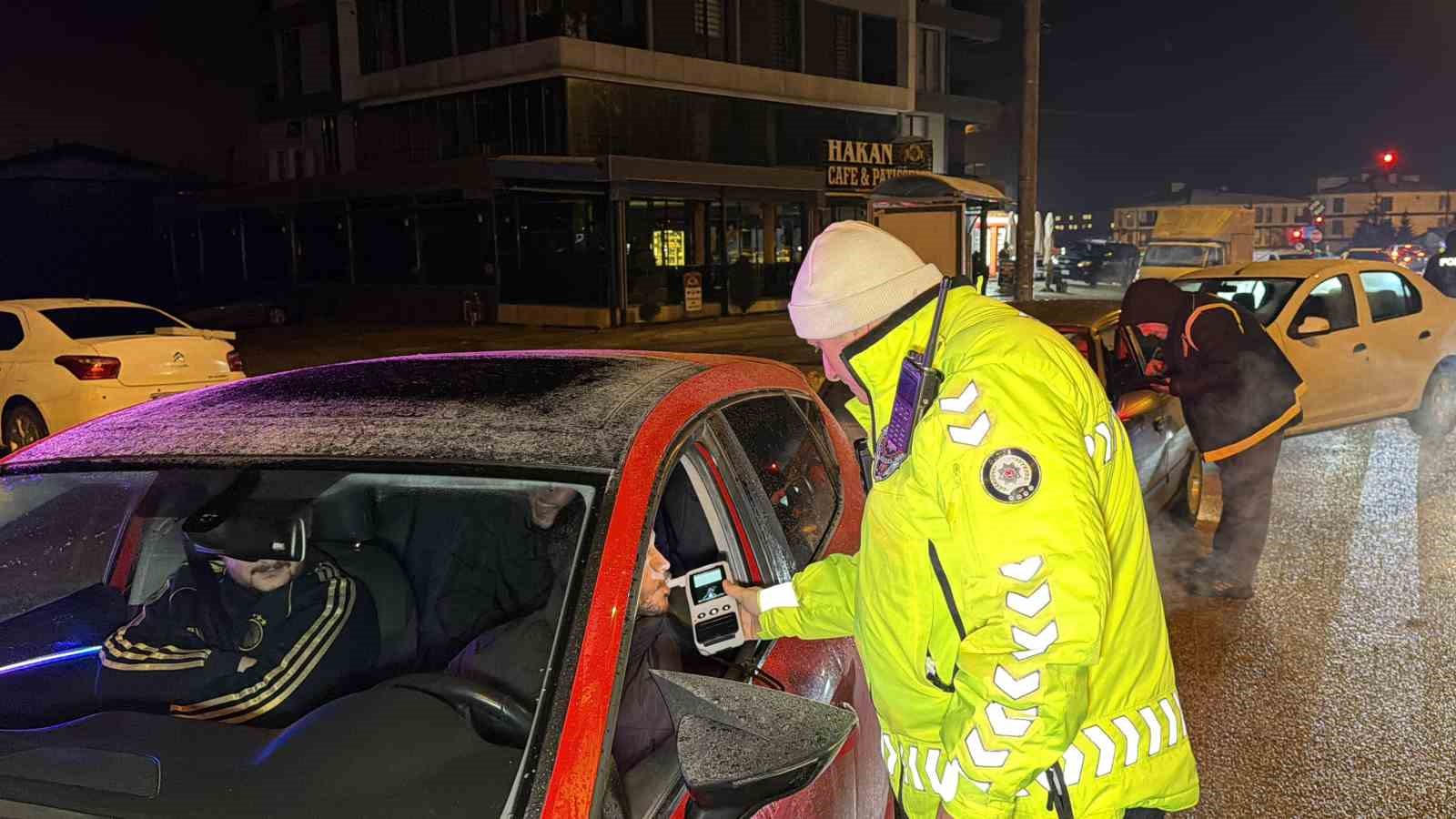 denetime girenler ceza yerine cikolata yedi 6 ReDuTejc