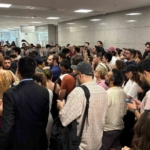 deniz-goktasin-adliyeye-sevkinde-gerginlik-kemal-kilicdaroglu-ve-ekibine-protesto-MqY8Eyj1.jpg