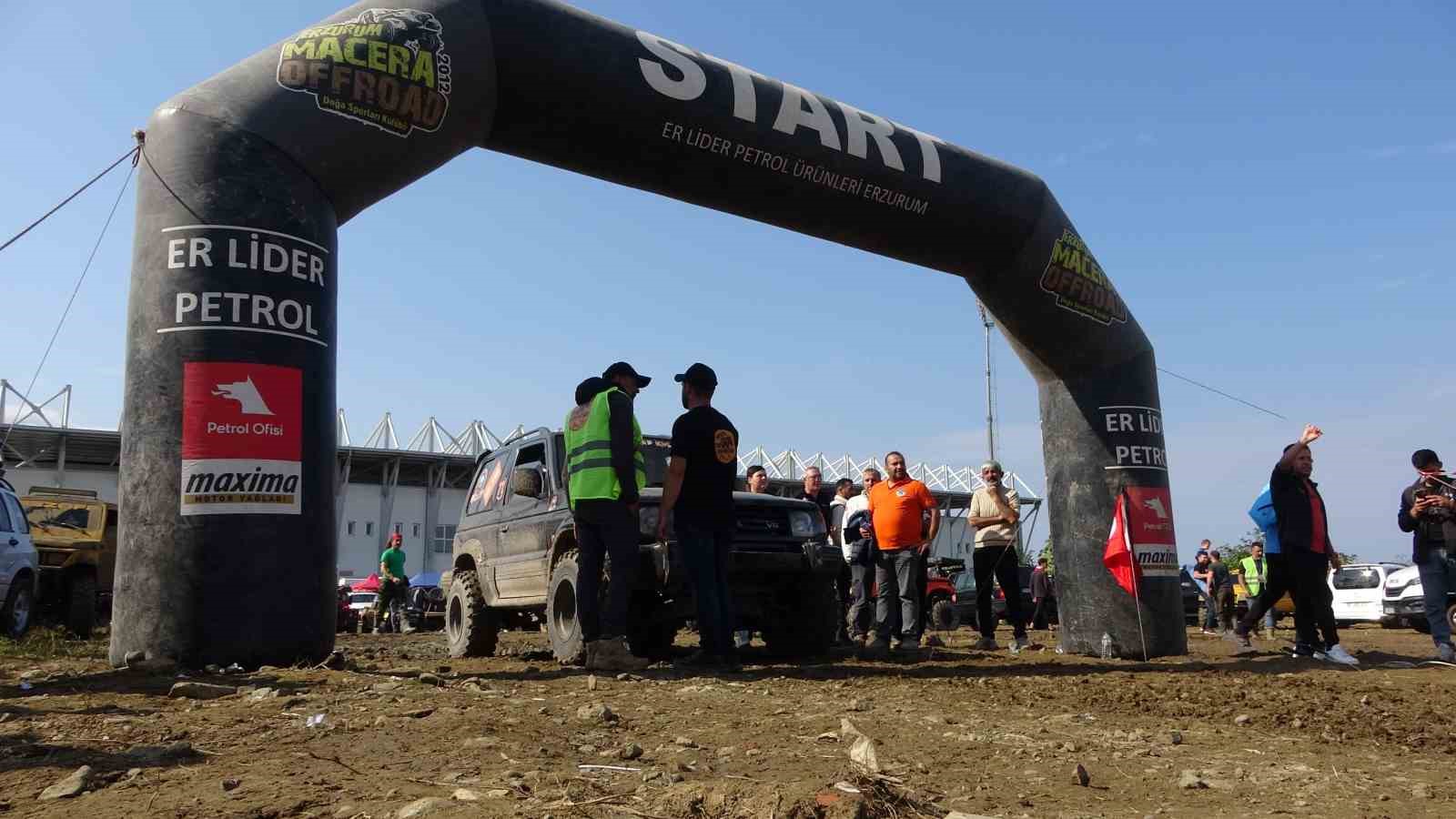 deniz kenarinda gerceklestirilen zorlu off road yarislari nefesleri kesti 15 YaP9UEzA