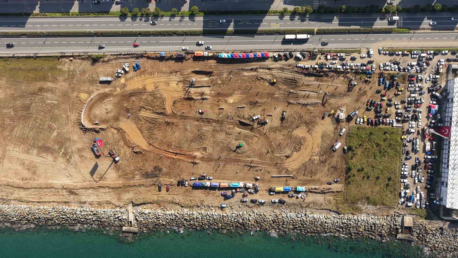 deniz kenarinda gerceklestirilen zorlu off road yarislari nefesleri kesti 3
