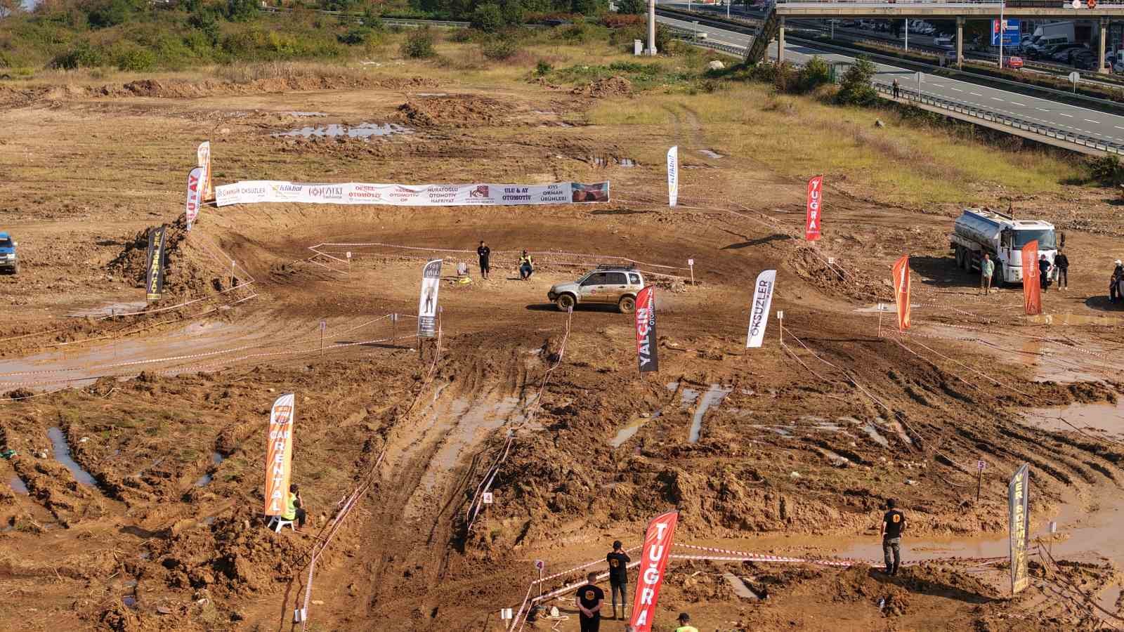 deniz kenarinda gerceklestirilen zorlu off road yarislari nefesleri kesti 7 pmYnUgbm
