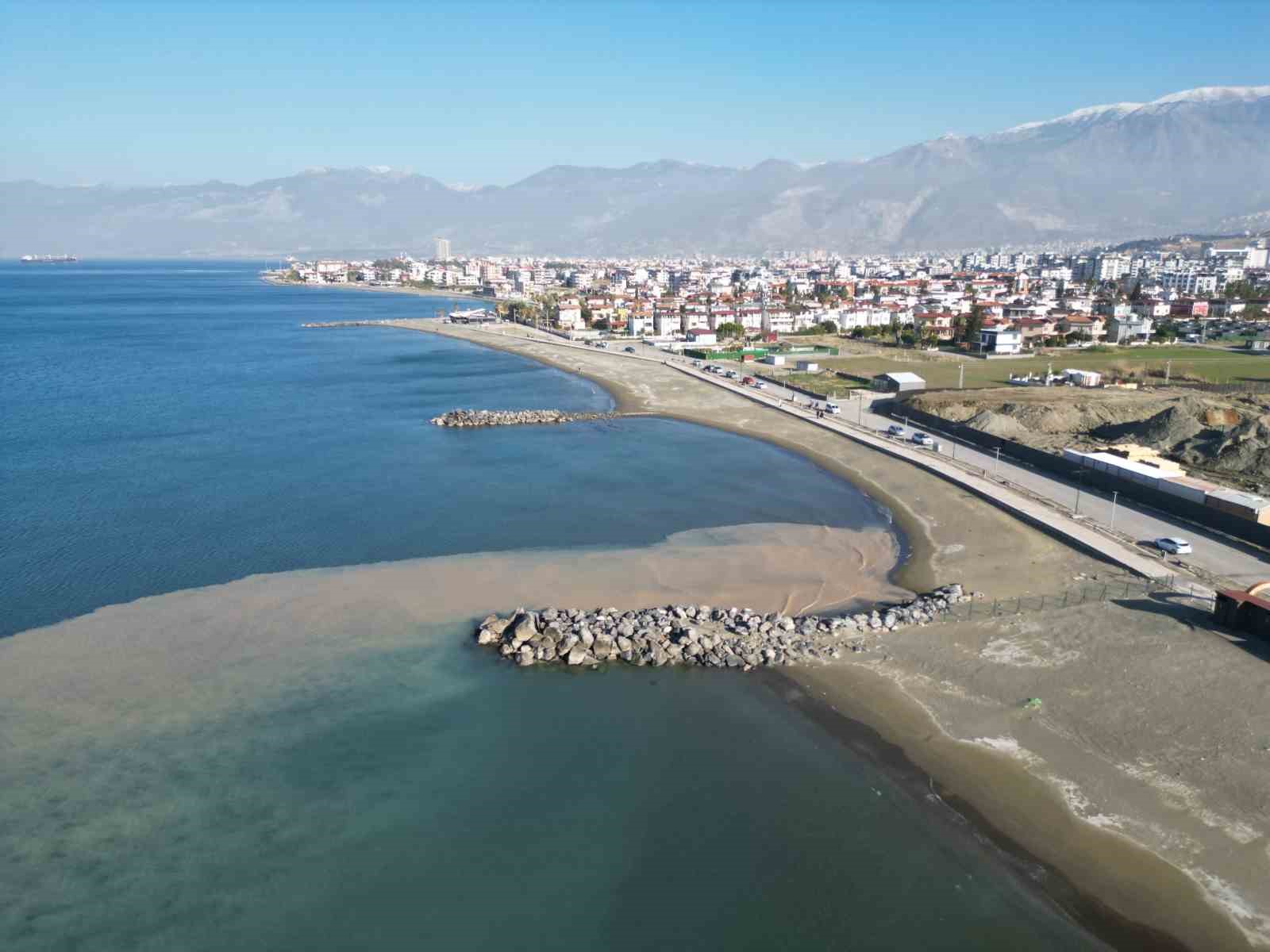 deniz suyunda yasanan cekilme vatandaslari tedirgin etti 0 w1sv4qJp