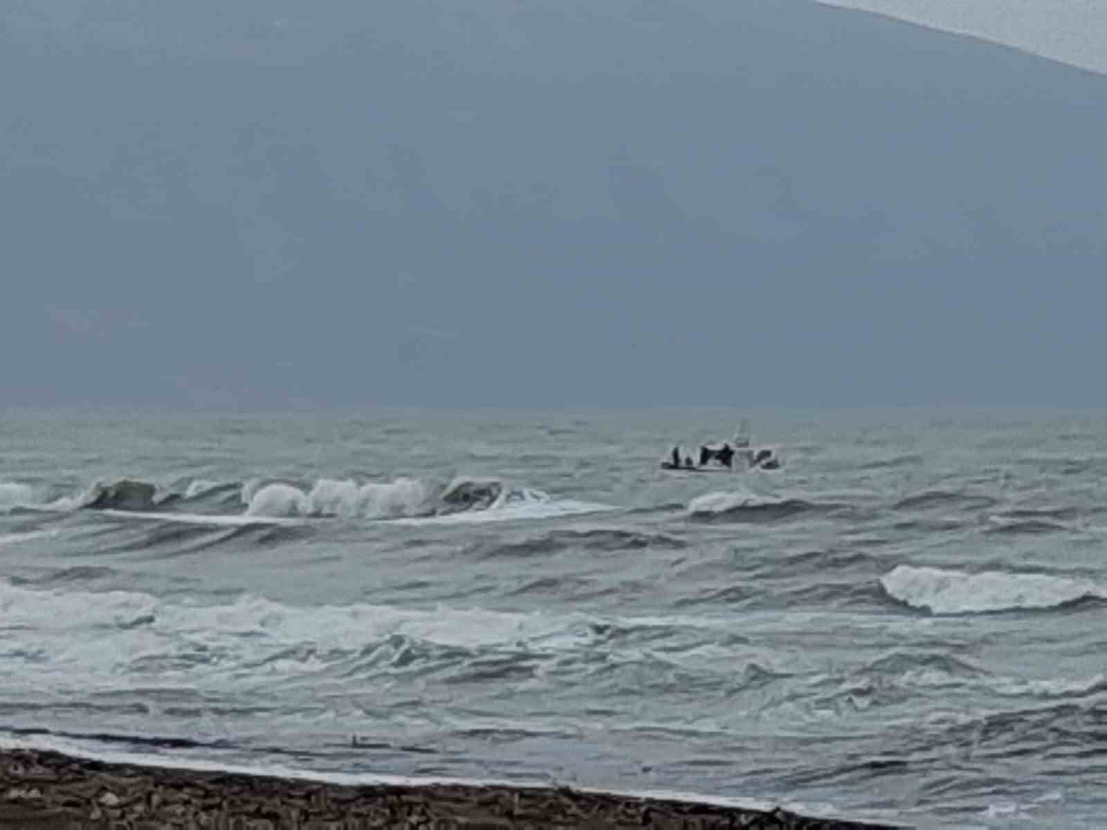denizde korku dolu anlar 4 genc bogulma tehlikesi gecirdi 0