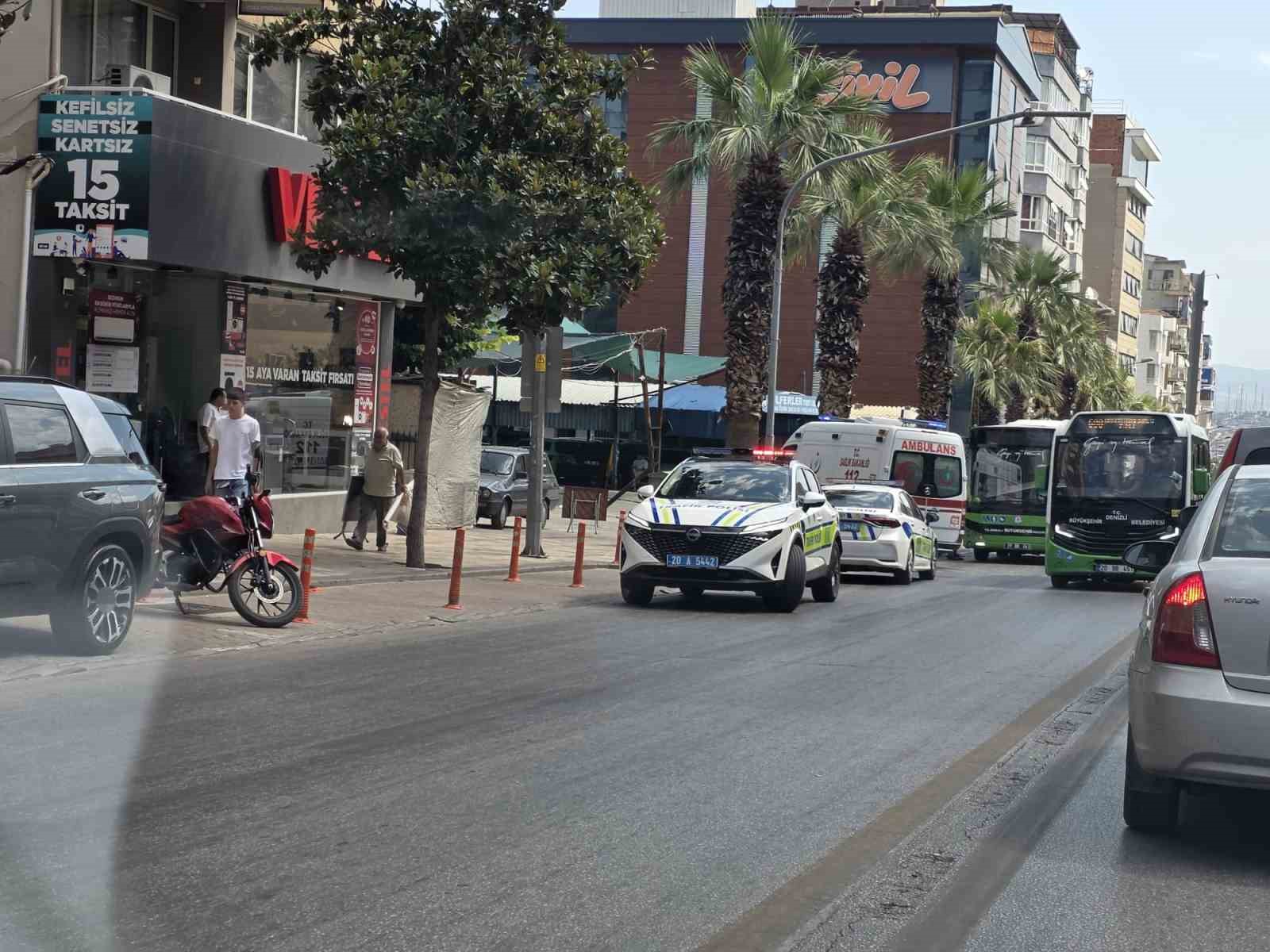 Denizli’de 2 çocuk arasında çıkan tartışma kanlı bitti 5 denizlide 2 cocuk arasinda cikan tartisma kanli bitti 1 Rgbjp67O