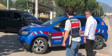 denizlide-jandarmadan-uyusturucu-baskini-baro-baskani-ve-11-avukat-gozaltina-alindi-ZnQTR2Dj.jpg