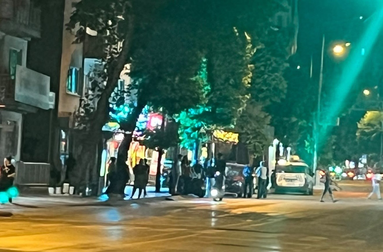 denizlide silahli saldiri isletme sahibi bacagindan vuruldu 0 il5GaCpv