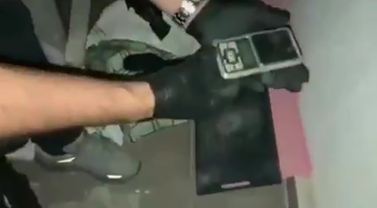denizlide zehir tacirlerine operasyon 21 tutuklama 0 NOH735iv