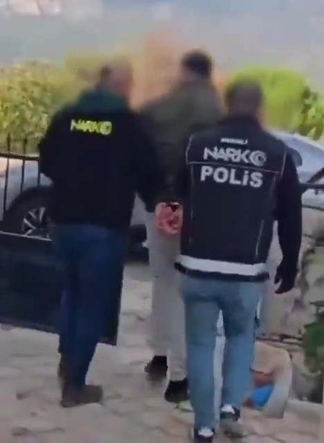 denizlide zehir tacirlerine operasyon 21 tutuklama 2 YzEcEAUU