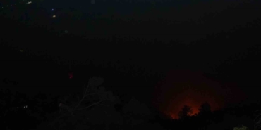 denizlideki-orman-yangini-gece-saatlerinde-ruzgarin-etkisiyle-tekrardan-etkili-oldu-VpFvOaLG.jpg