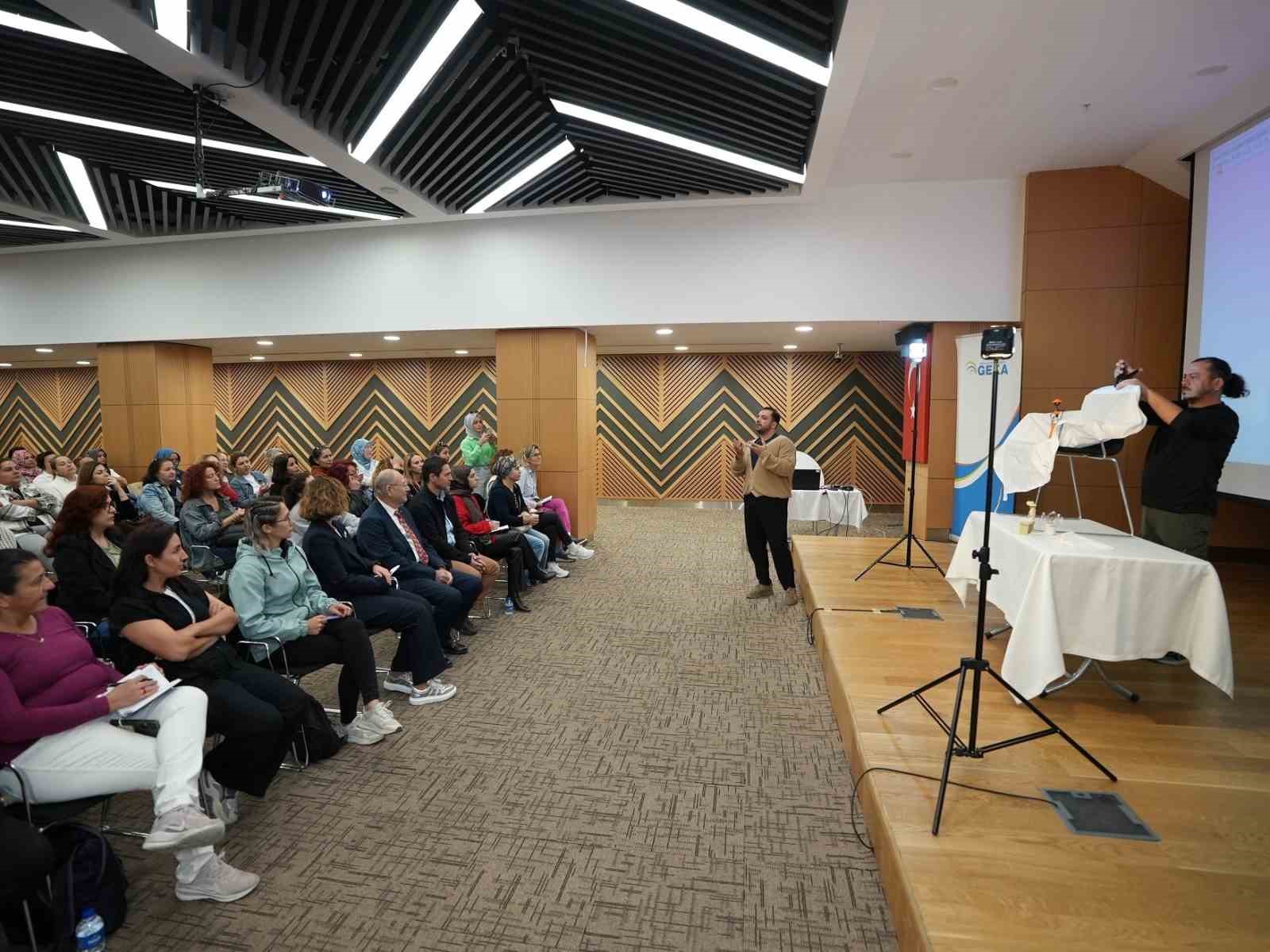 denizlili ureten kadinlar e ticaret yolculuguna devam ediyor 2 TLjhwl3l